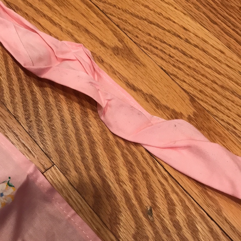 Vintage Spring Theme Apron - Picture 3 of 6